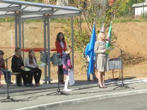 Otvoritev povezovalne ceste in avtobusnega postajališča pri Osnovni šoli Semič 3